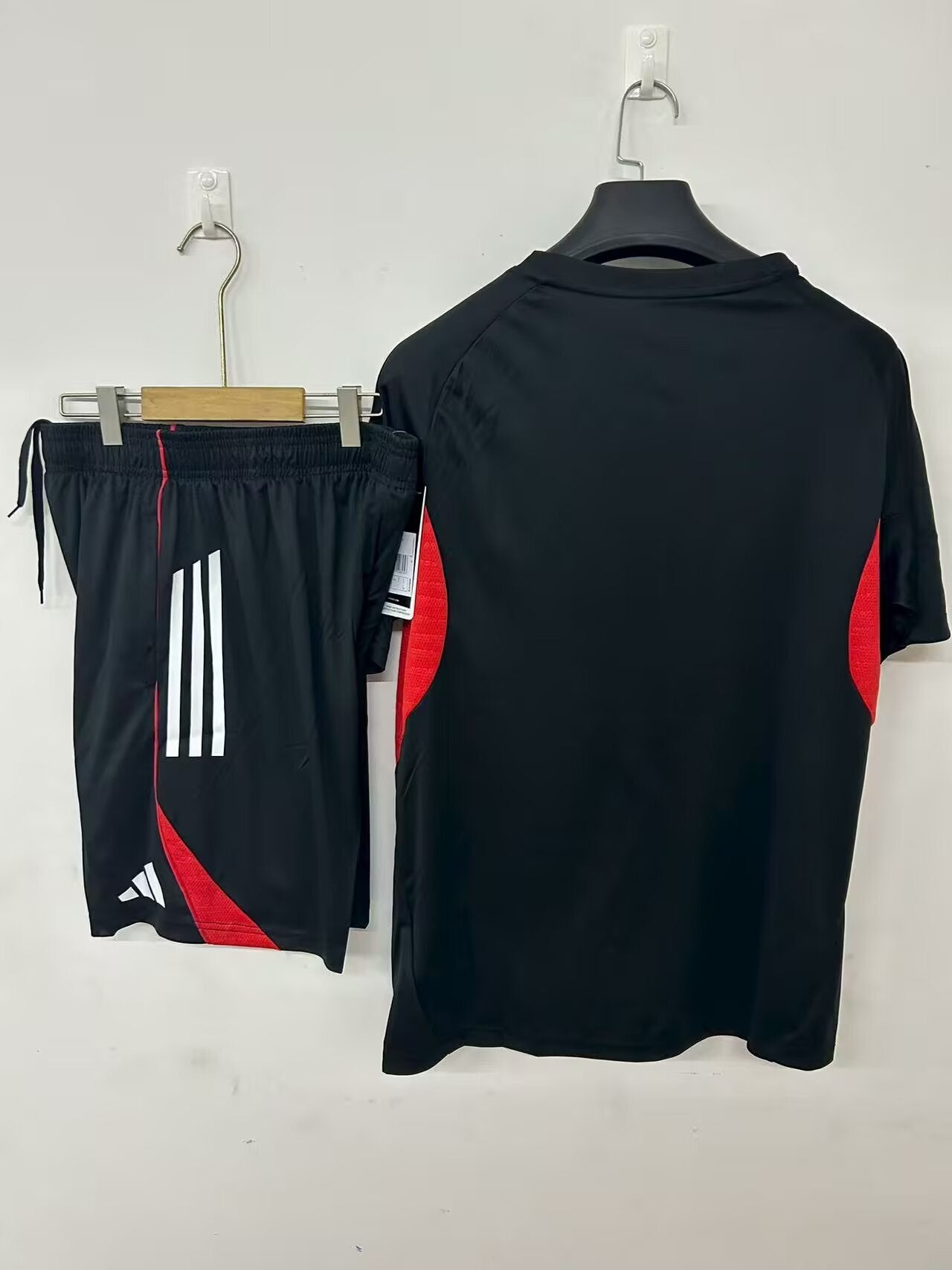 25-26 Benfica training jersey black