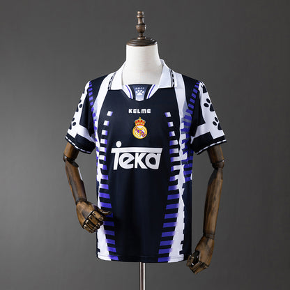 Retro Real Madrid 97-98 Third away detail