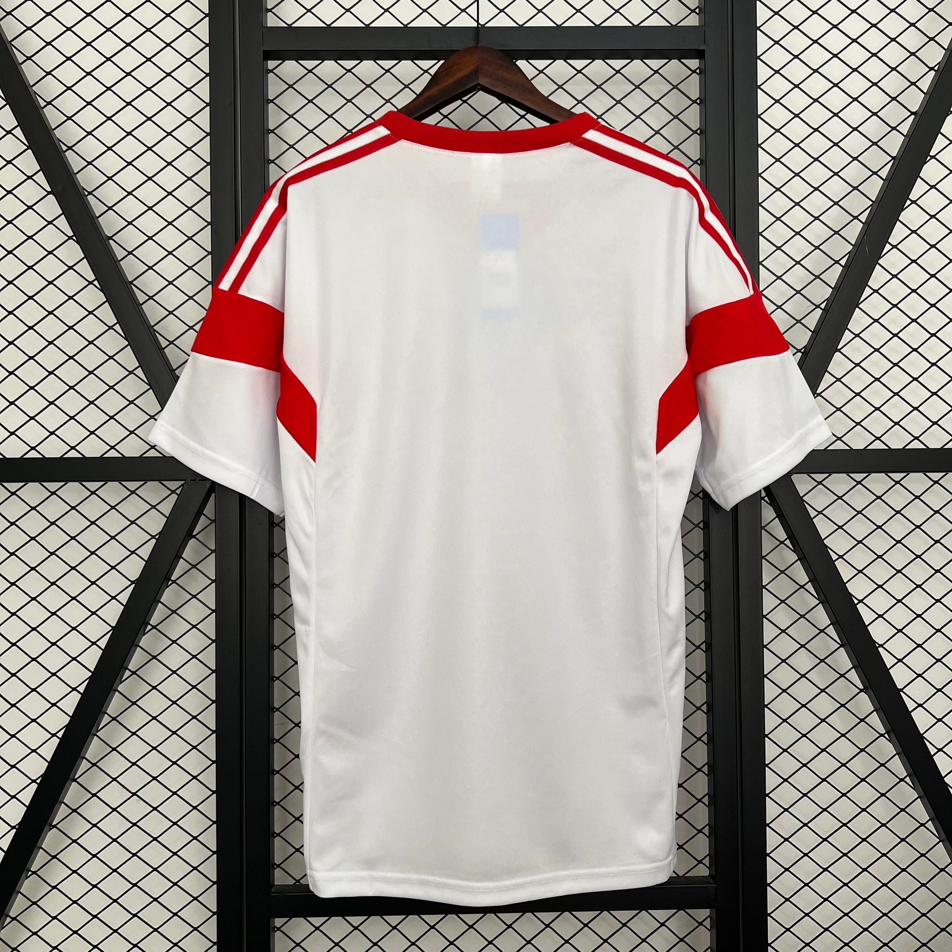 Retro Hamburg 1988 White detail