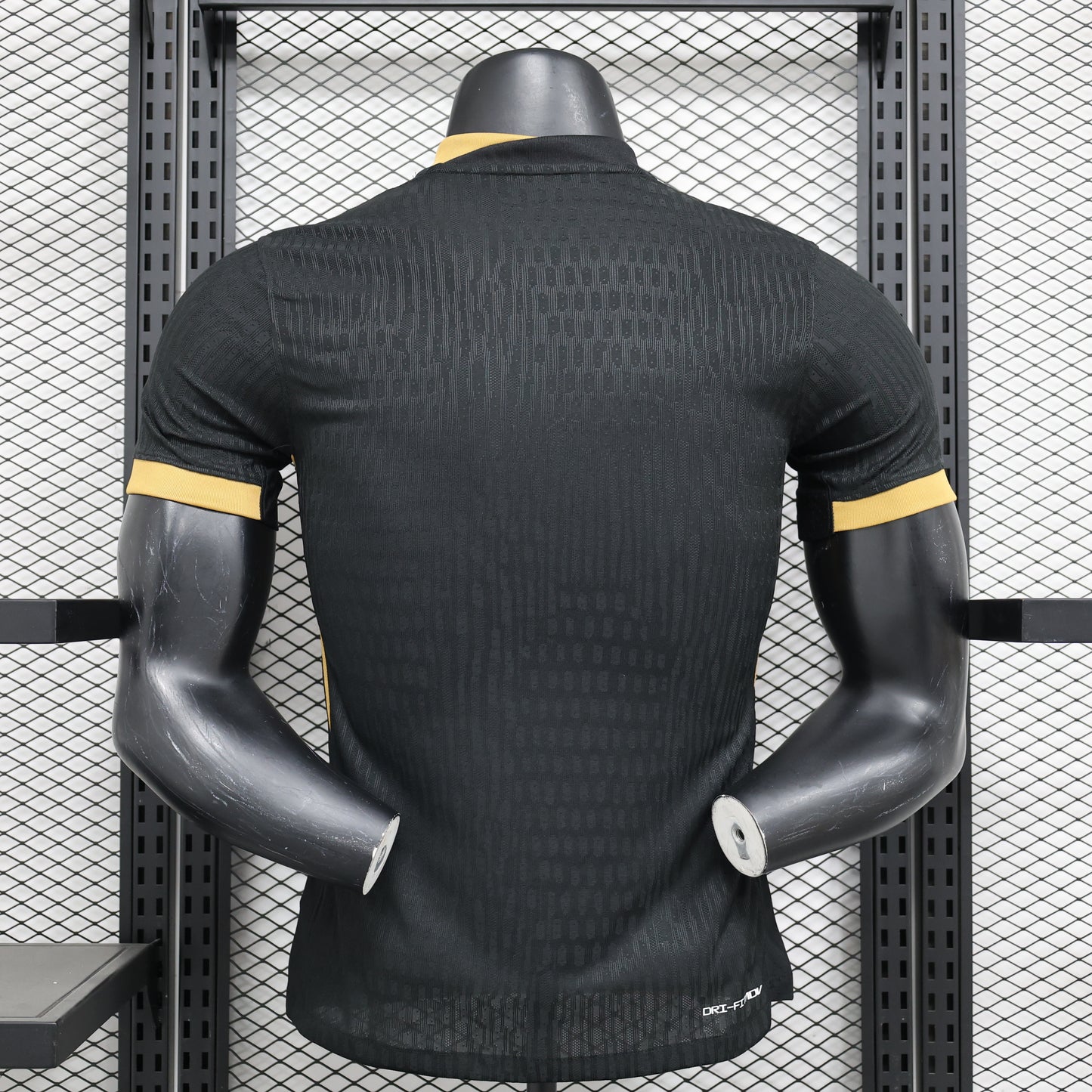 24-25 Player Sporting Lisbon Third Away detail