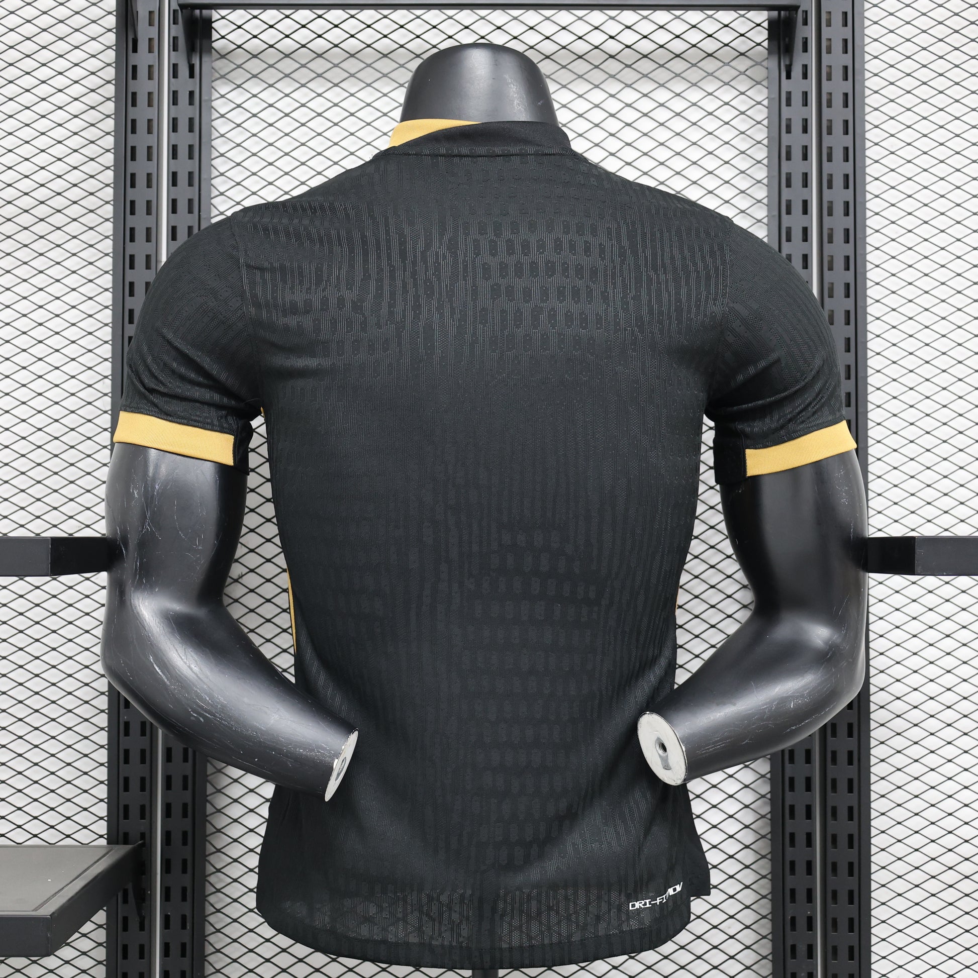 24-25 Player Sporting Lisbon Third Away detail