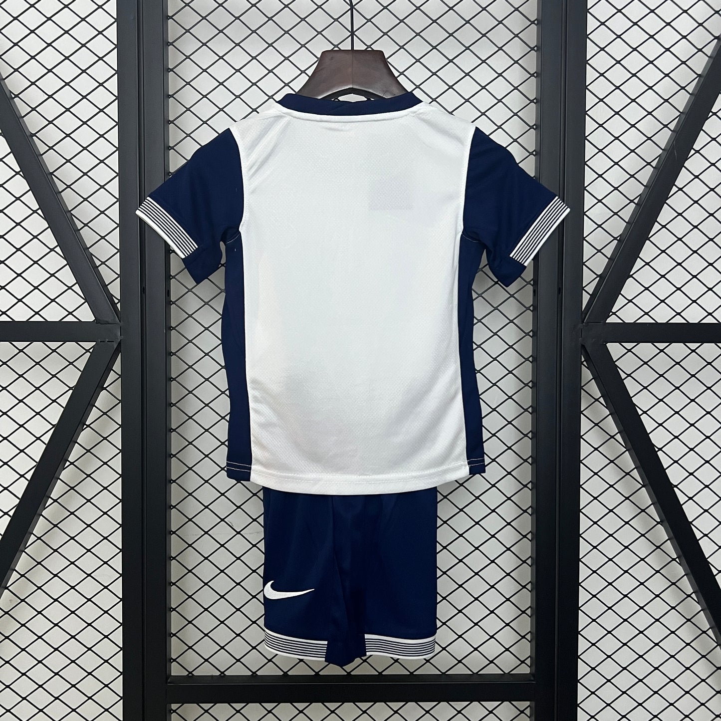 24-25 kids Tottenham Hotspur Home detail