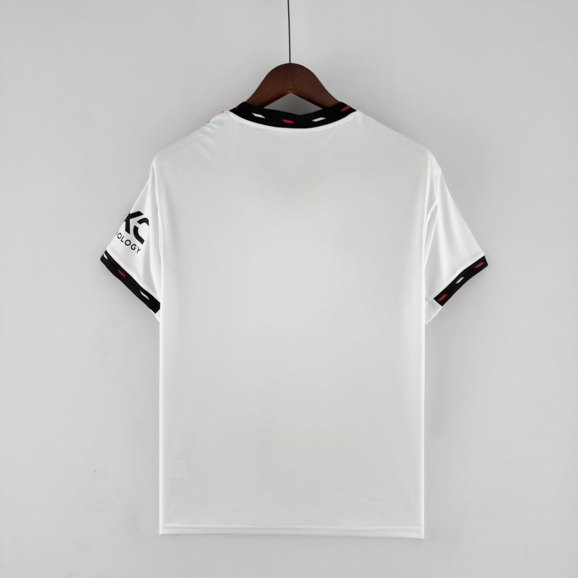 22-23 M-U away detail