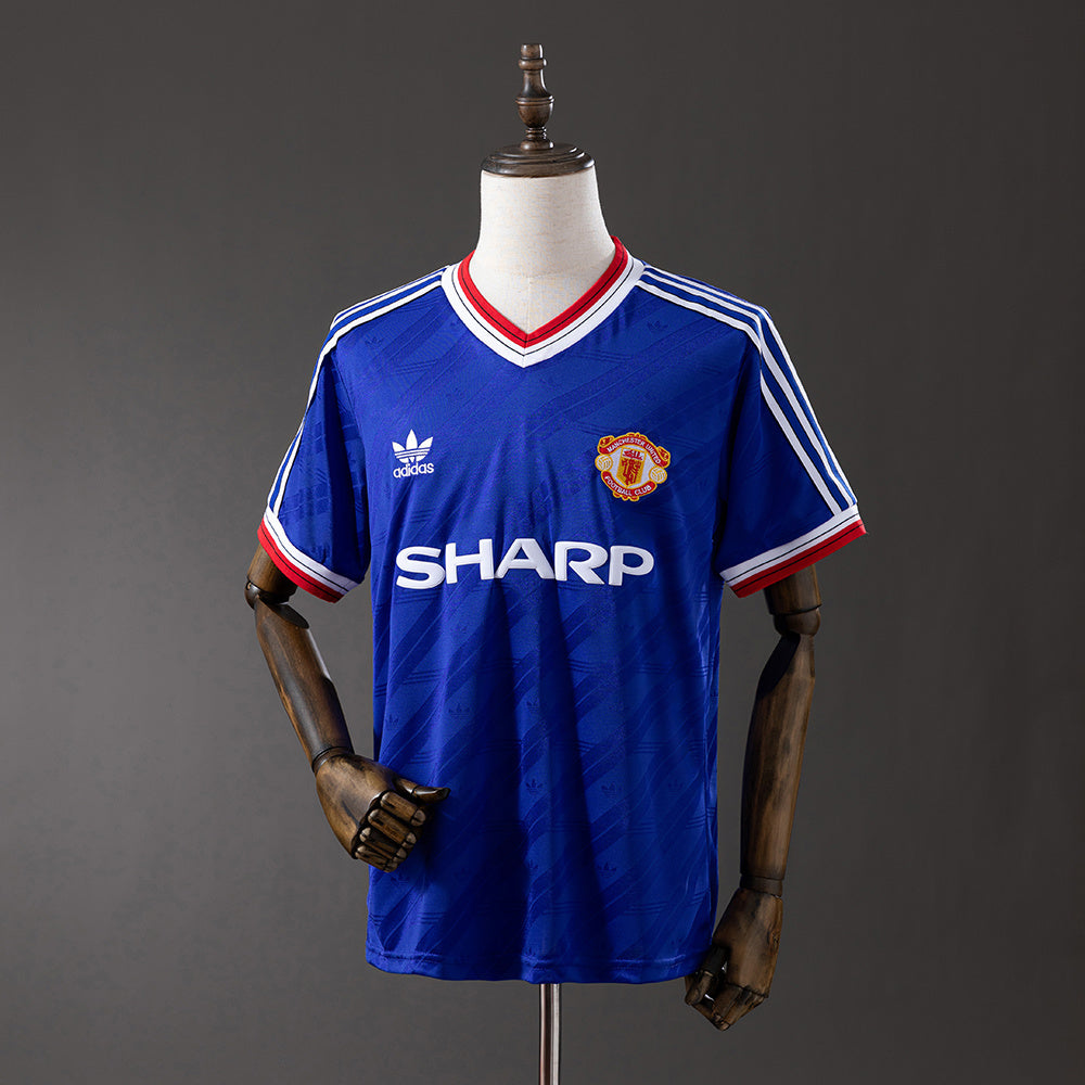 Retro 86-88 M-U third away detail