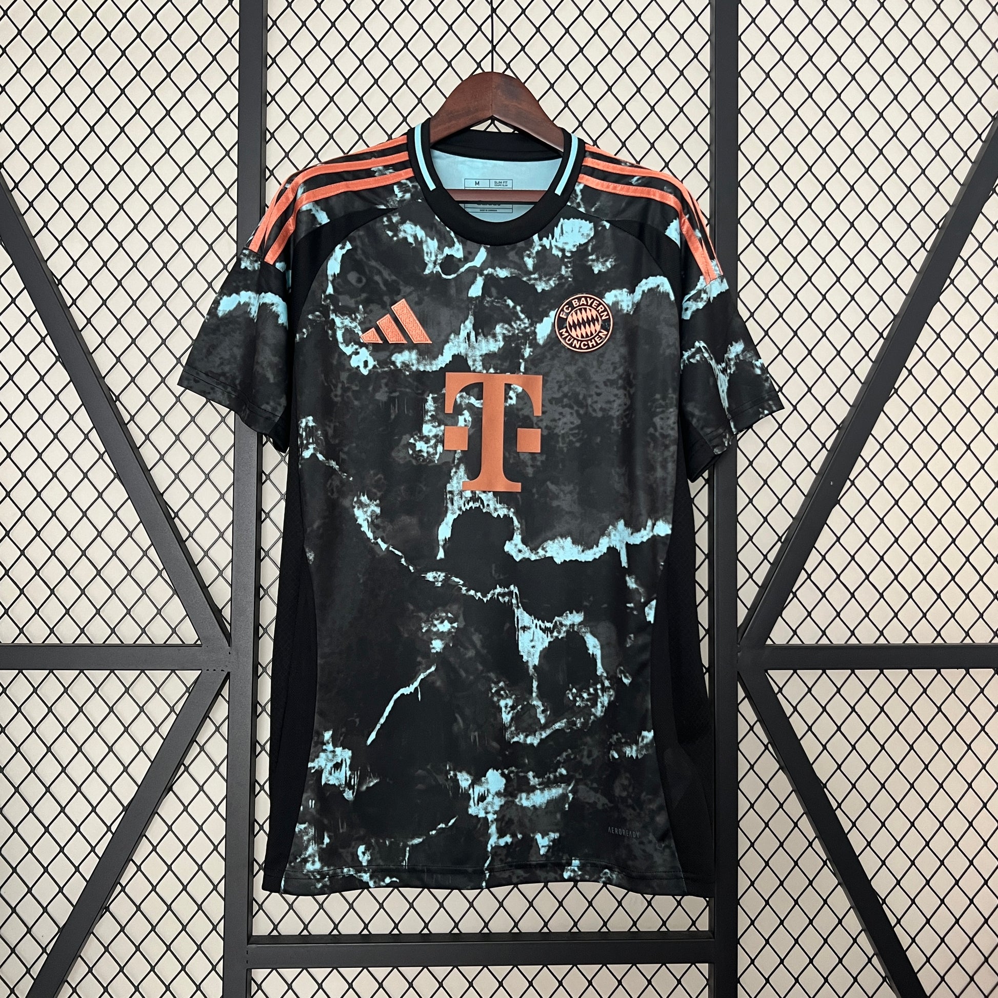 24-25 Bayern Munich Away detail