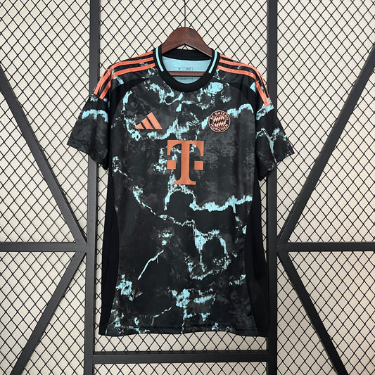 24-25 Bayern Munich Away detail