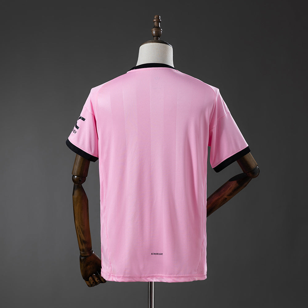 M-U 25-26 Third Away Goalkeeper Jersey detail