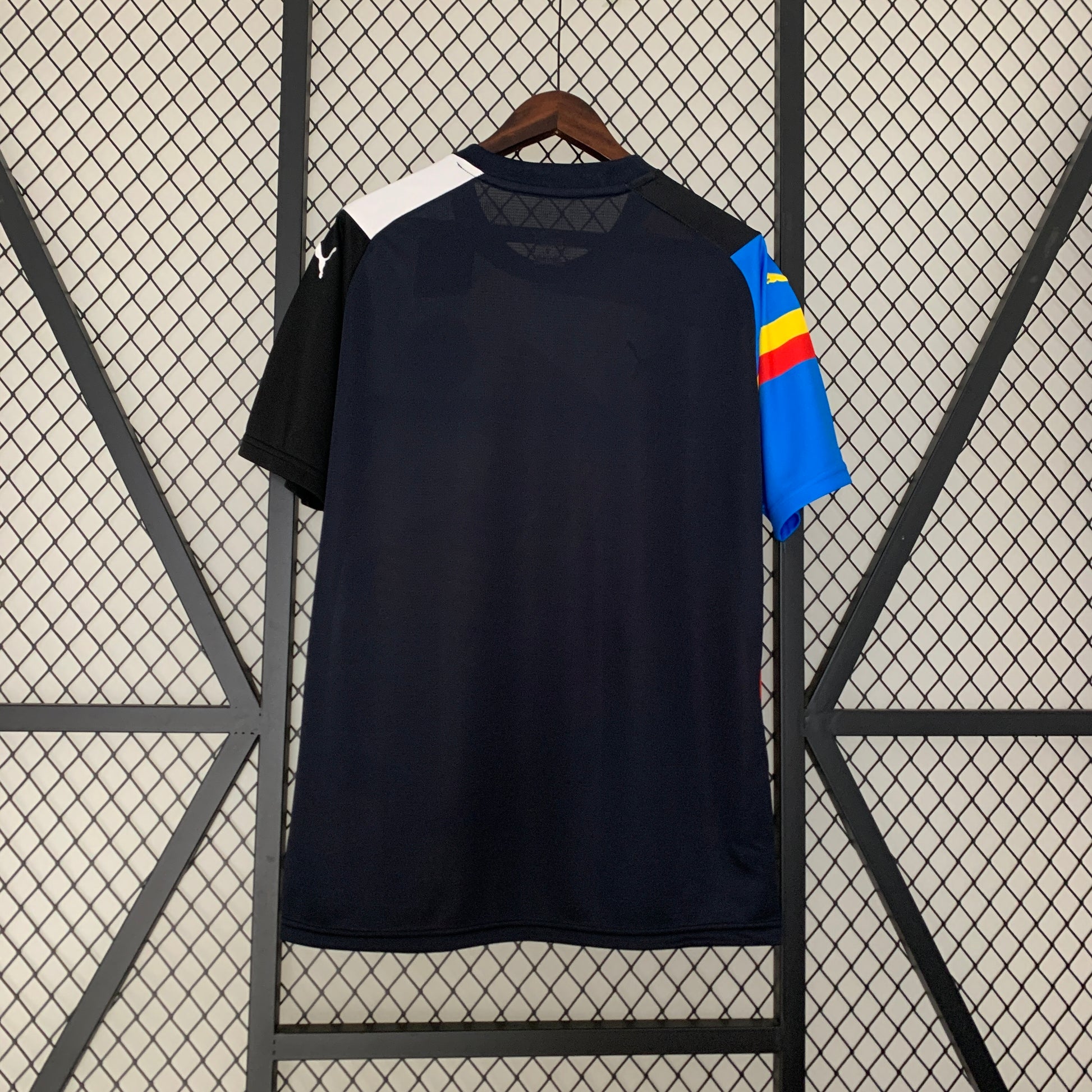23-24 Valencia Special Edition detail