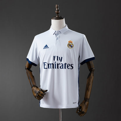 Retro Real Madrid 16-17 Home detail