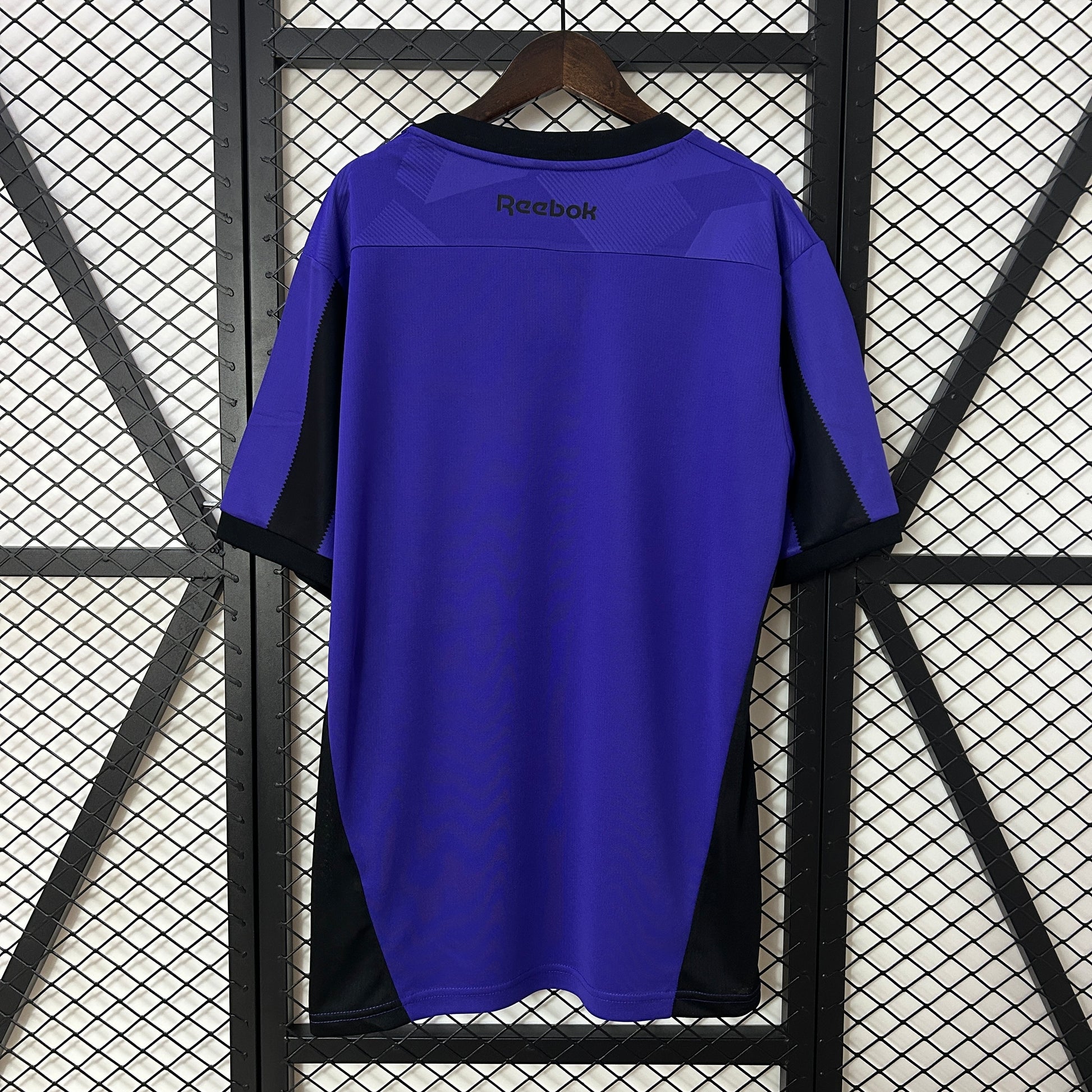 24-25 Botafogo goalkeeper purple detail