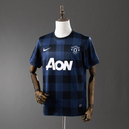 Retro 13-14 M-U  third away detail
