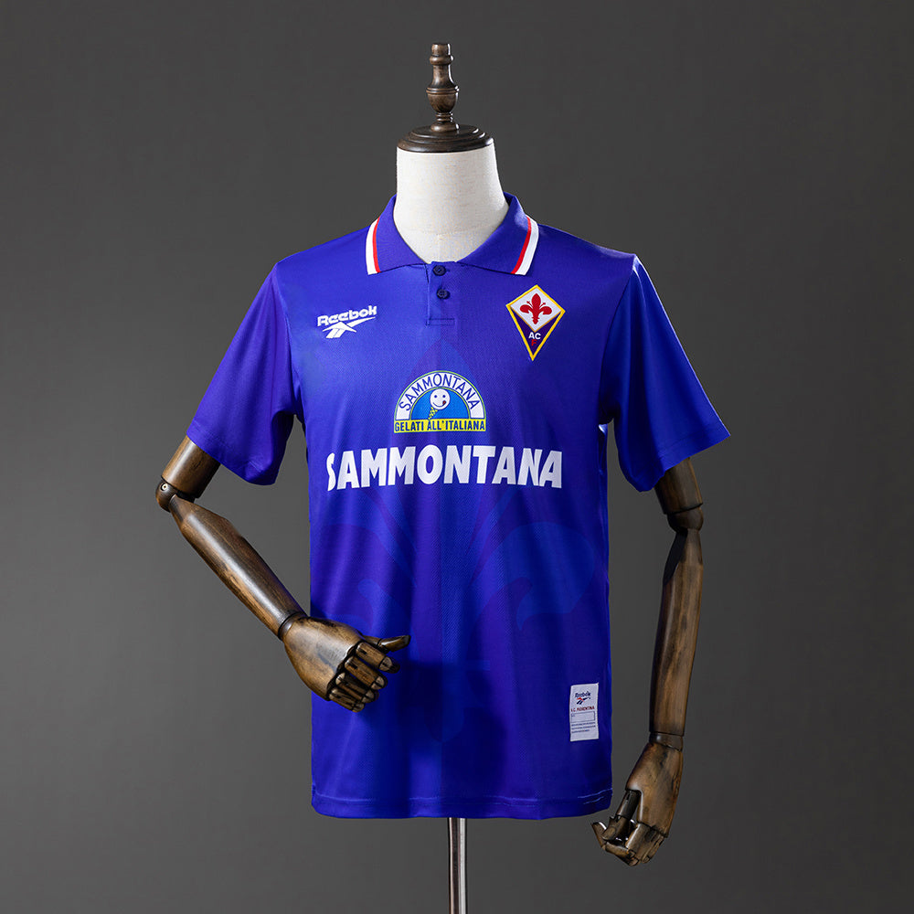Retro Fiorentina 95-96 home detail
