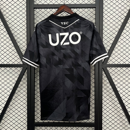 25-26 Guimarães away detail