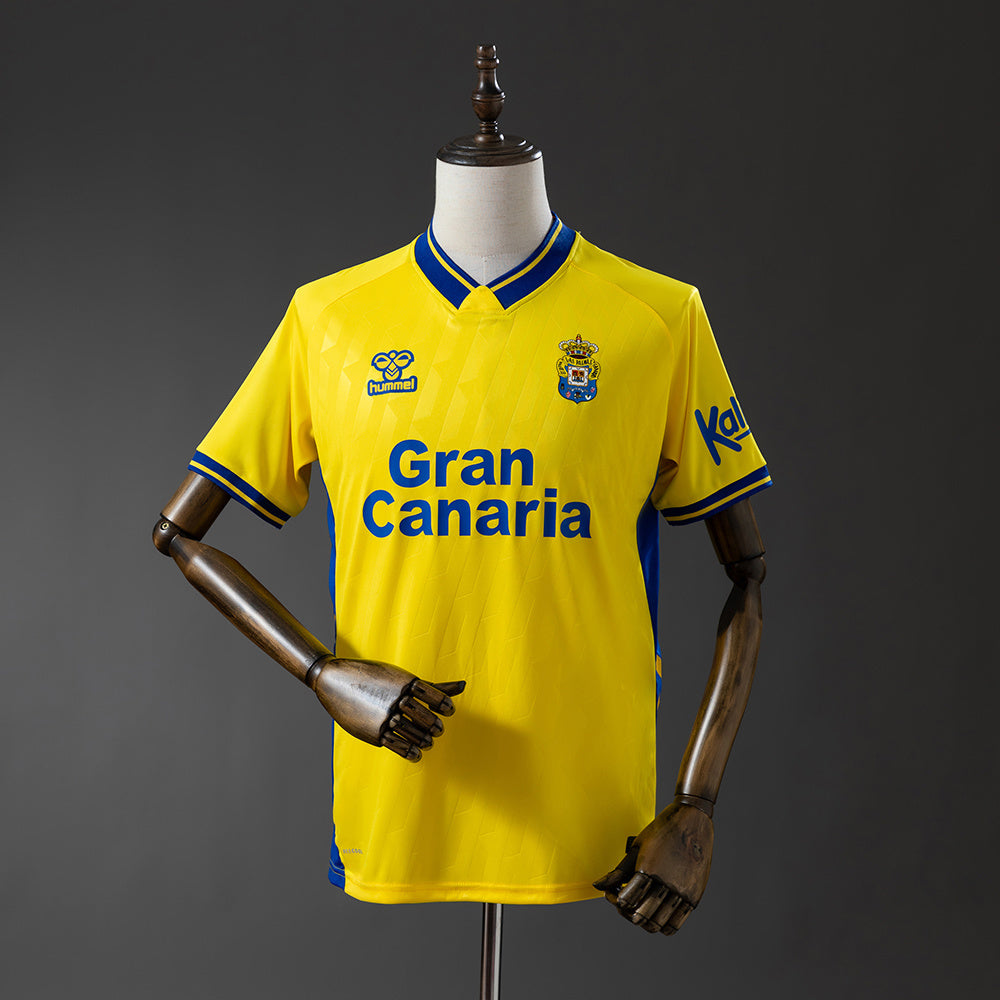 25-26 Las Palmas home detail
