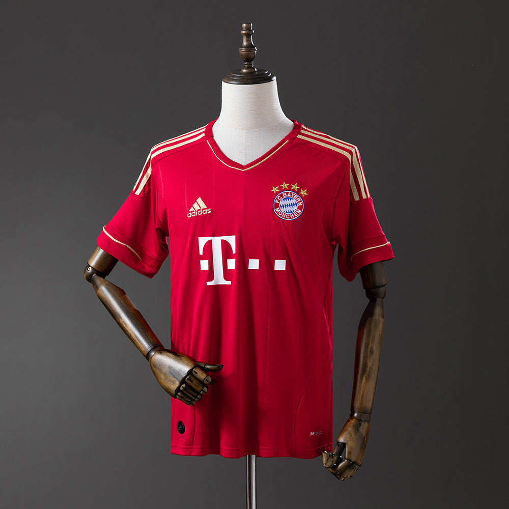 Bayern Munich 12-13 Home Retro Jersey detail