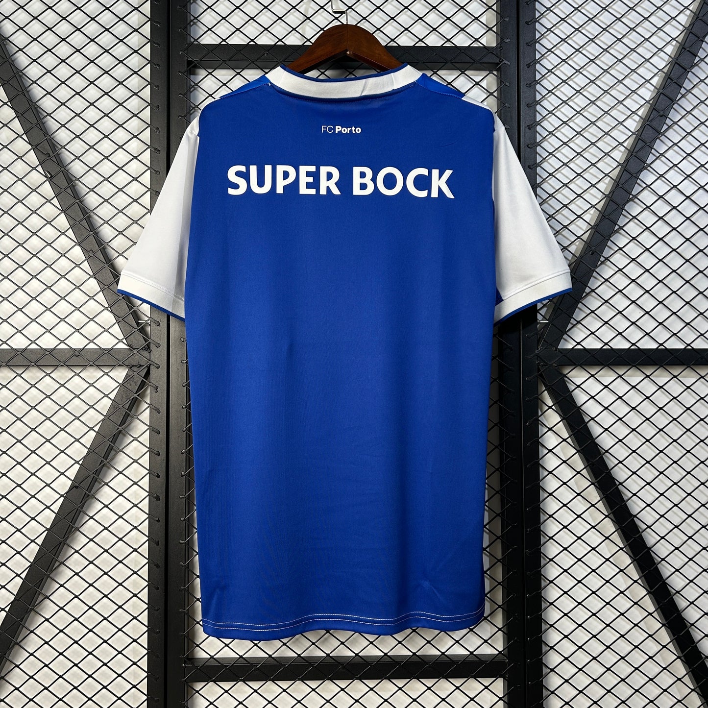 Retro 17-18 Porto  Home detail