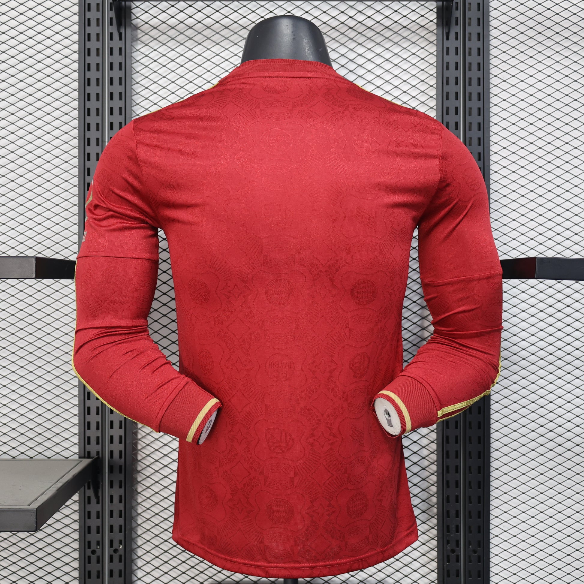 25-26 Player FC Bayern Munich 125th Anniversary Red detail