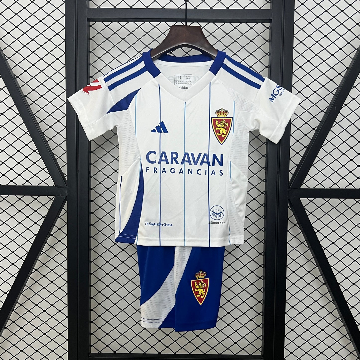 24-25 kids Zaragoza home