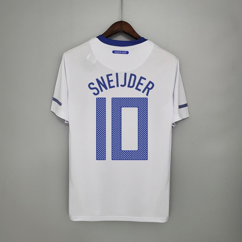 Retro Netherlands 2012 away detail