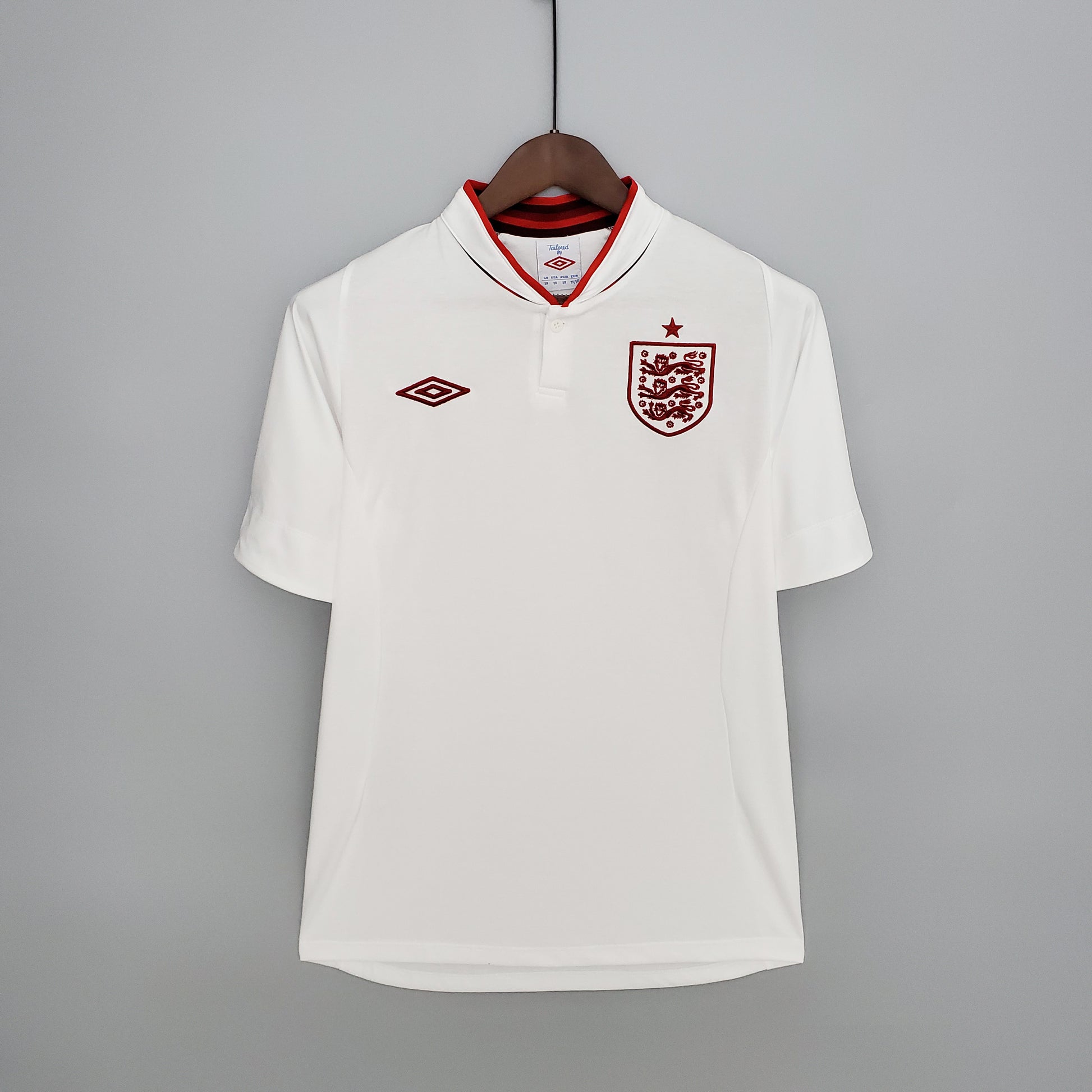 Retro 2012 England home detail