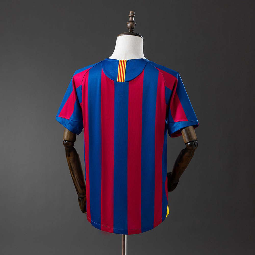 Retro Barcelona 05-06 home