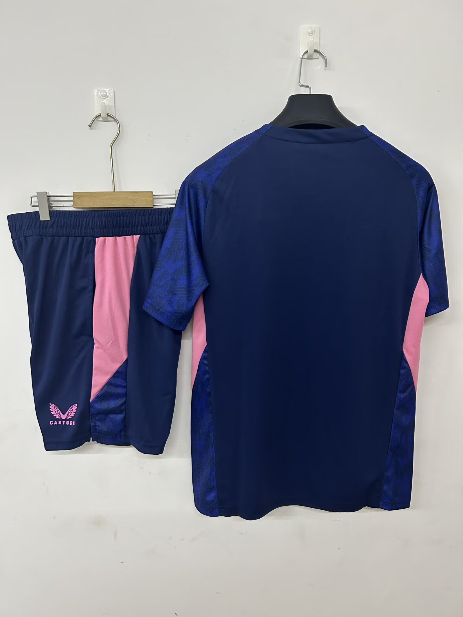 25-26 Feyenoord training jersey royal blue detail