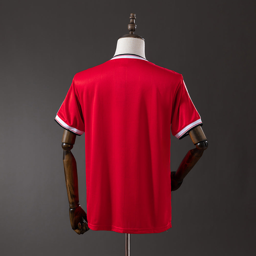 Retro 83-84 M-U home