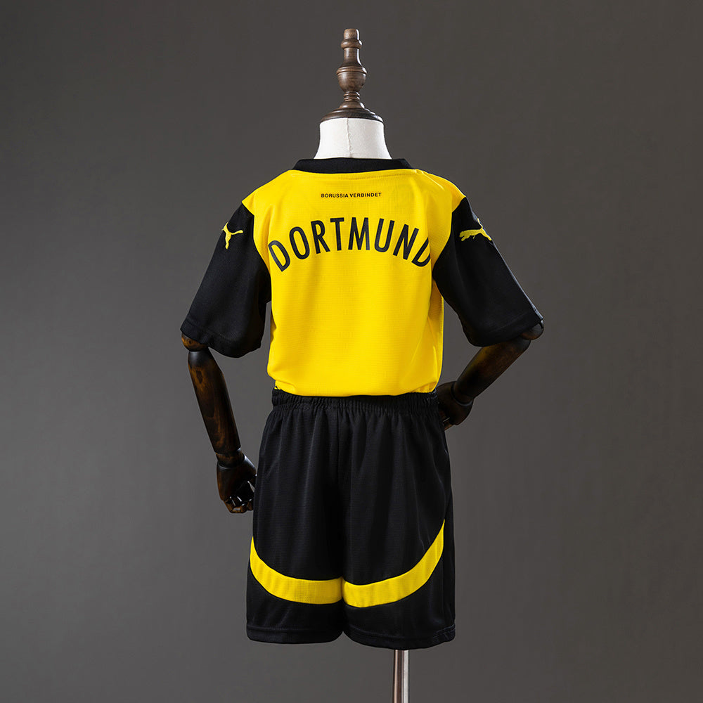 24-25 kids Dortmund home