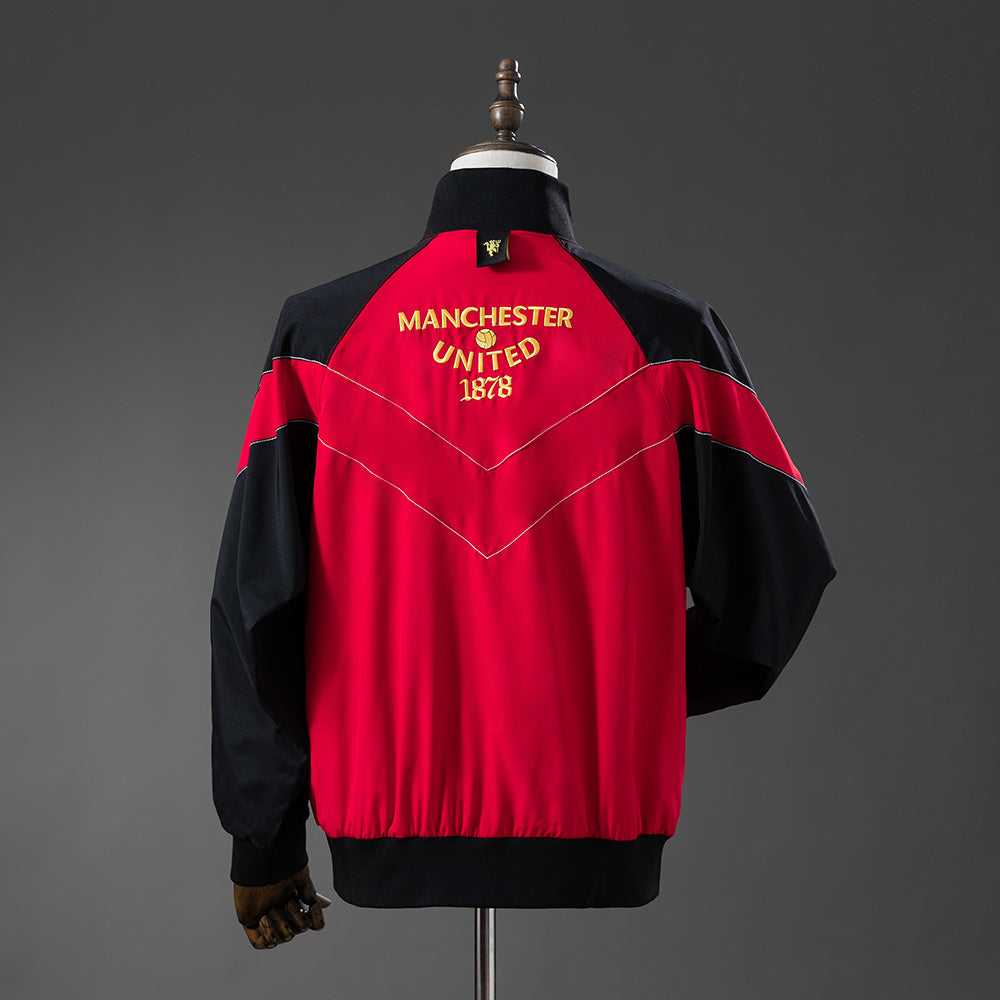 M-U 06-07 Windbreaker - Black & Red detail