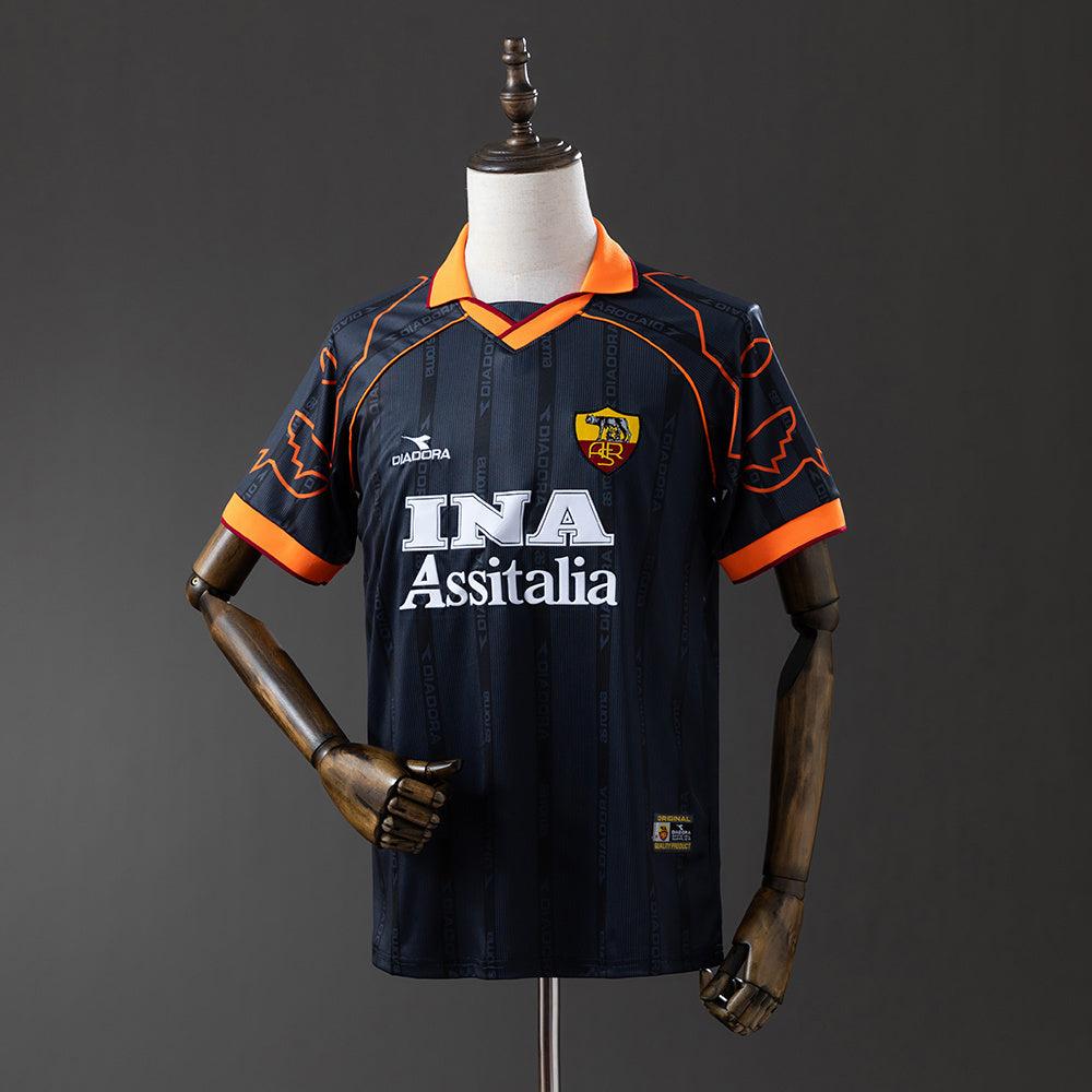 Retro Roma 99-00 Away detail