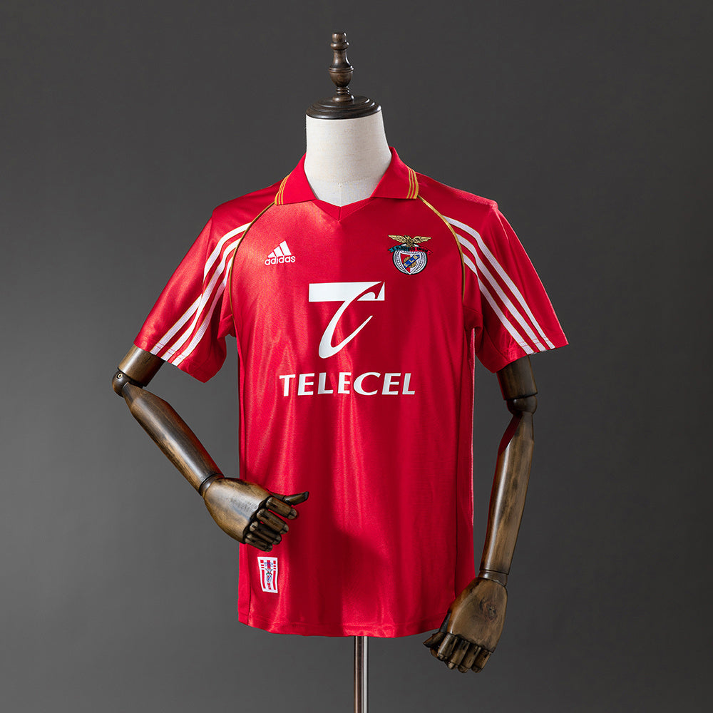 Retro 98-99 Benfica Home detail