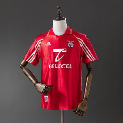 Retro 98-99 Benfica Home detail