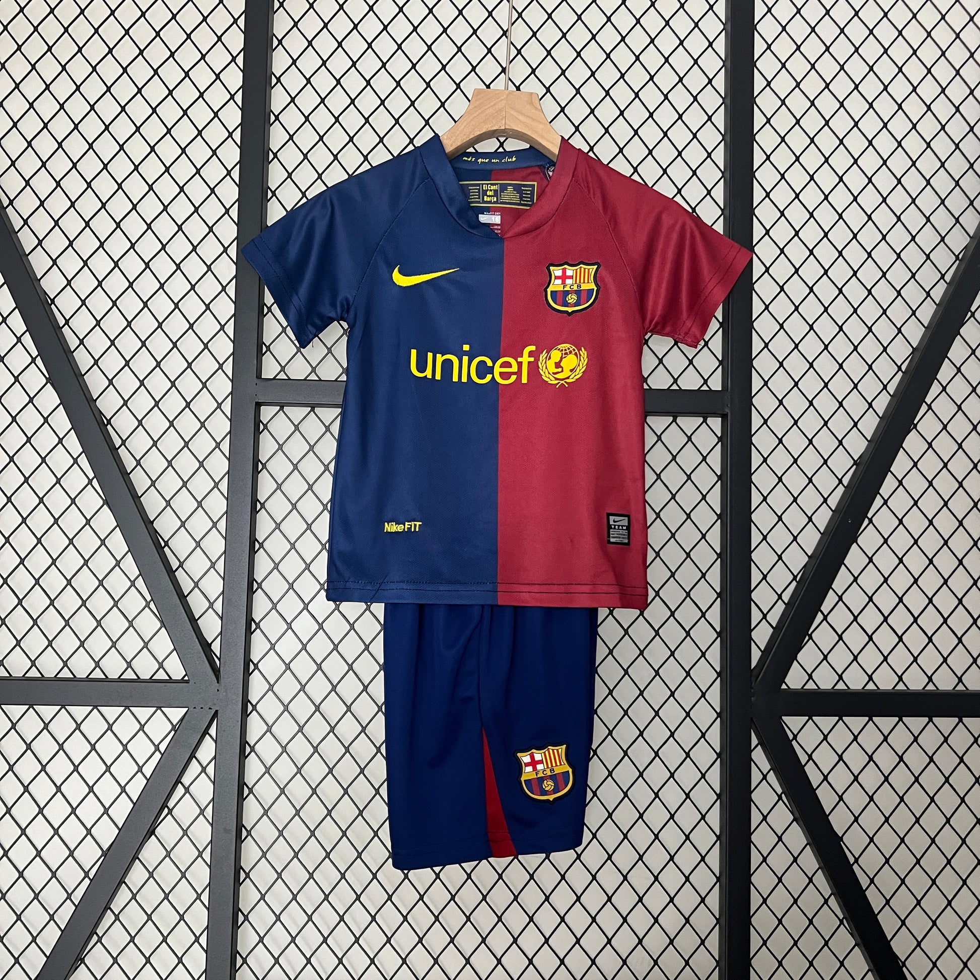 kids Barcelona 08-09 home