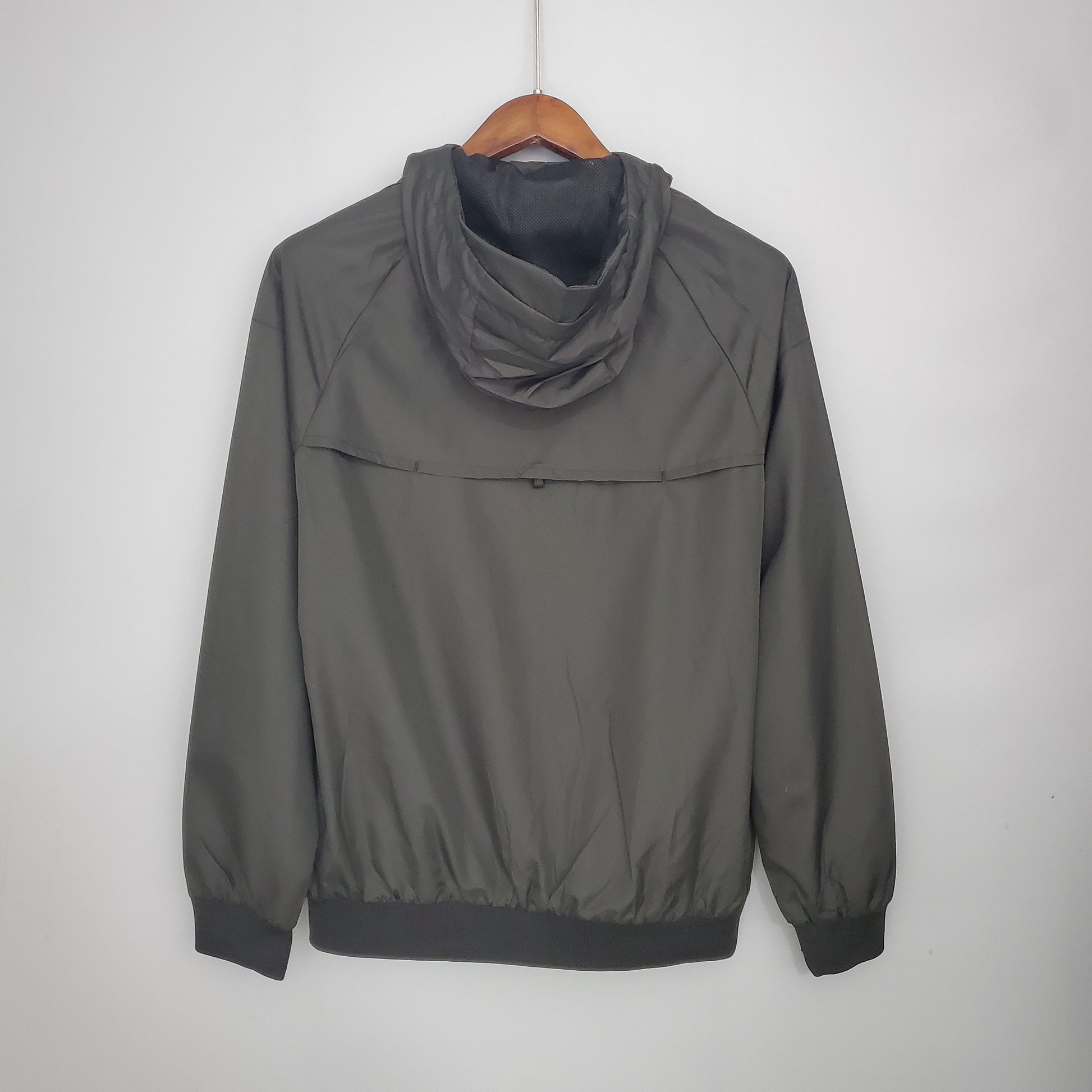 21-22 Windbreaker Corinthians Black detail