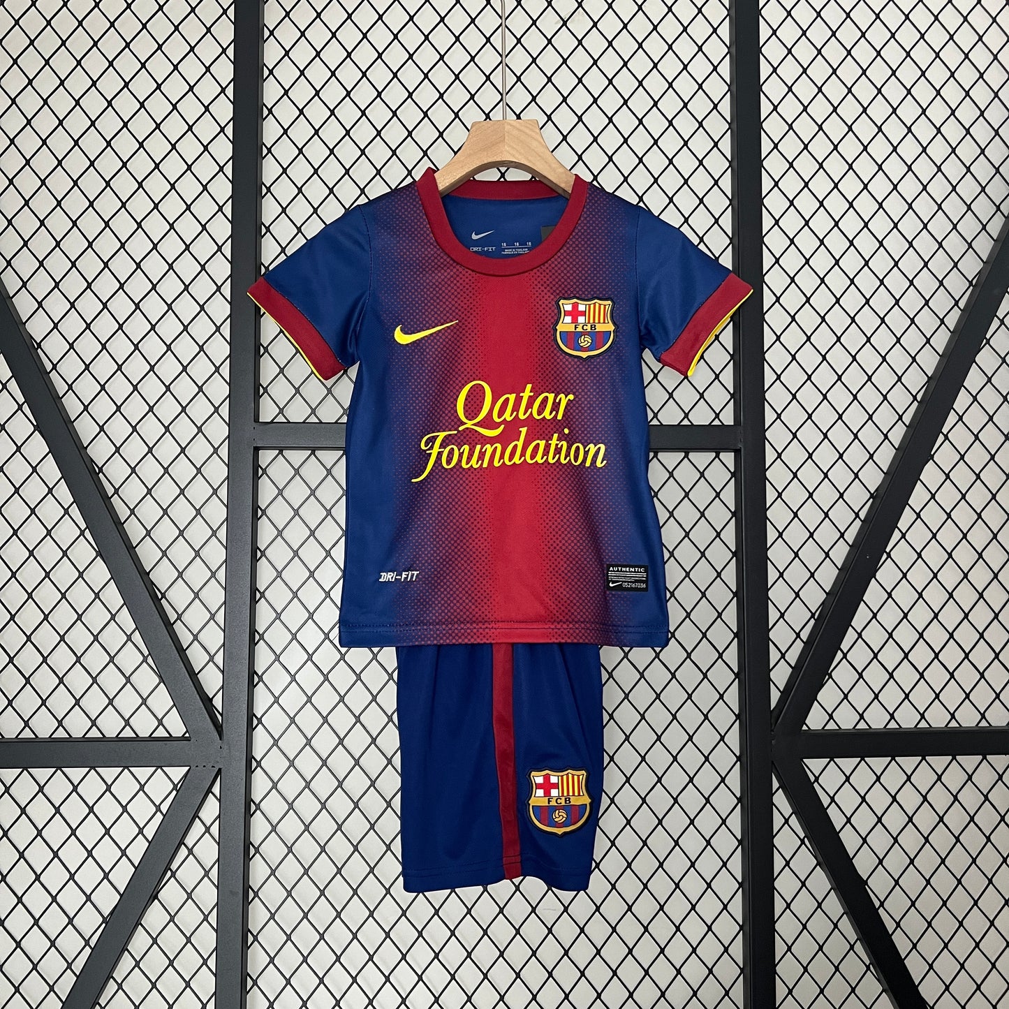 kids Barcelona12-13 home detail