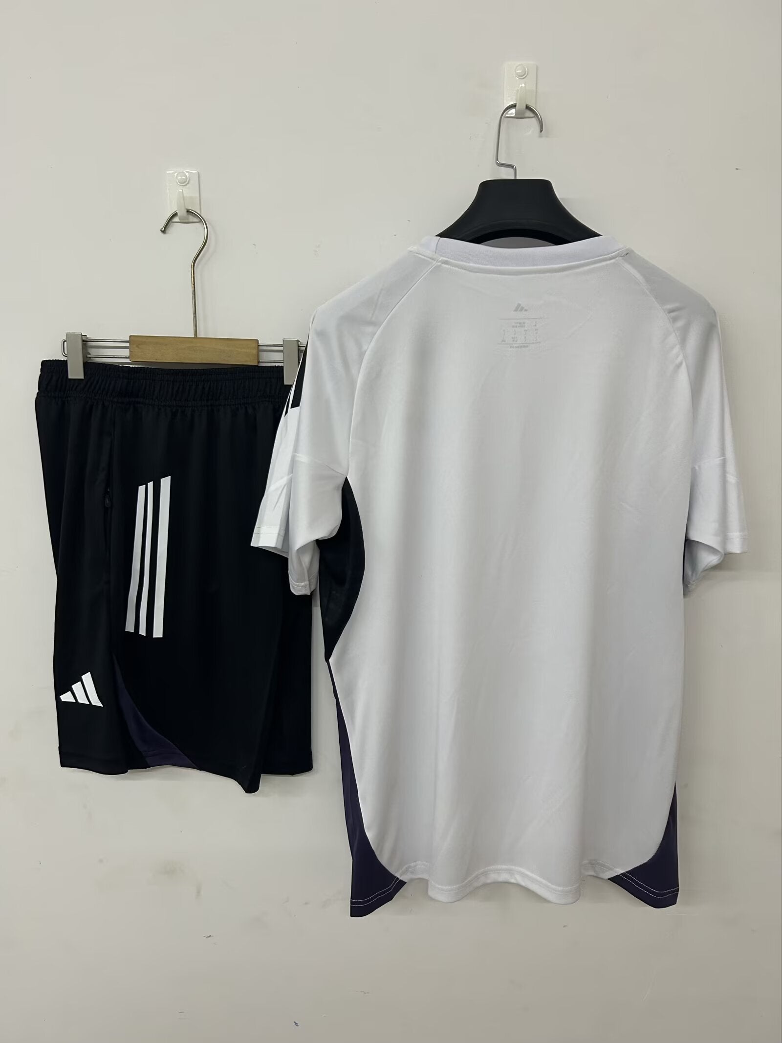 25-26 M-U Training Suit White