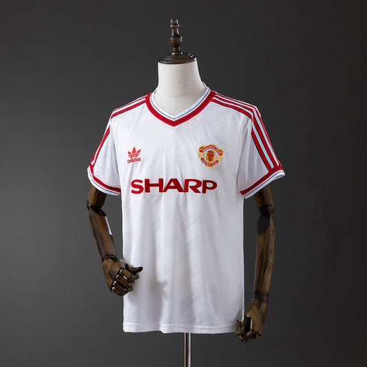 M-U 1986-88 Away Retro Jersey detail