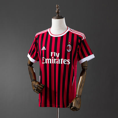 Retro 11-12 AC Milan home detail