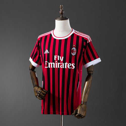 Retro 11-12 AC Milan home detail