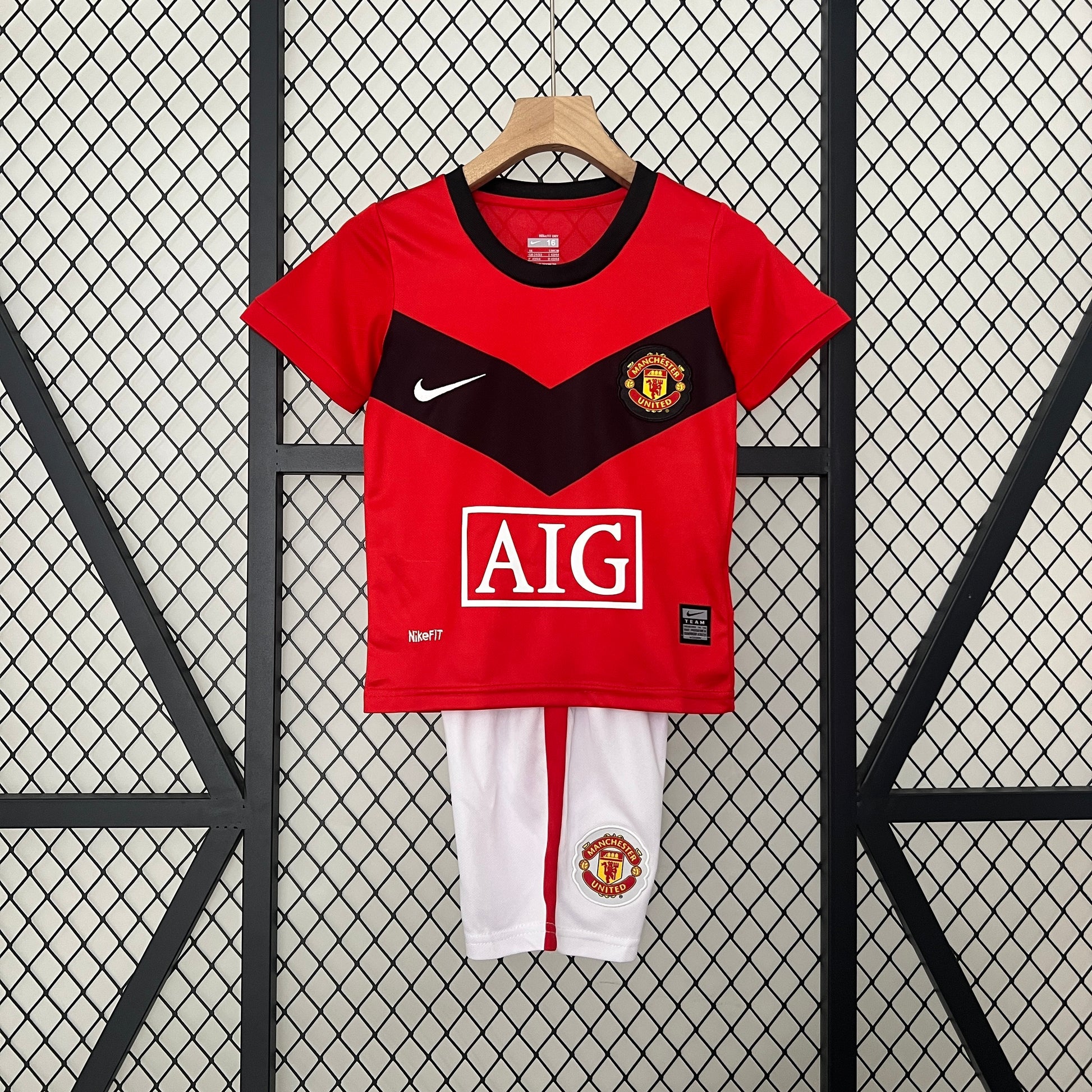 kids M-U 09-10 home
