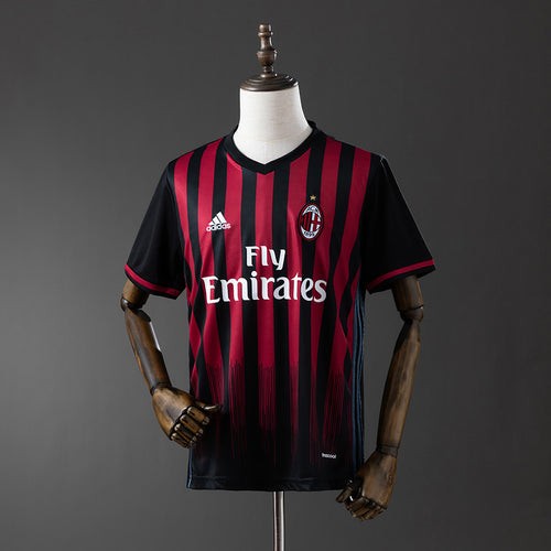 Retro AC Milan 16-17 Home detail