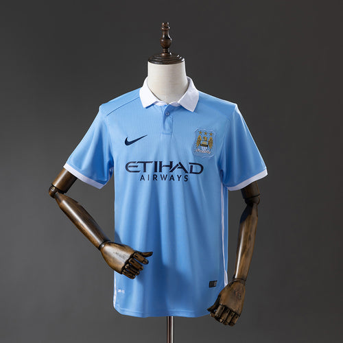 Retro Manchester City 15-16 Home detail