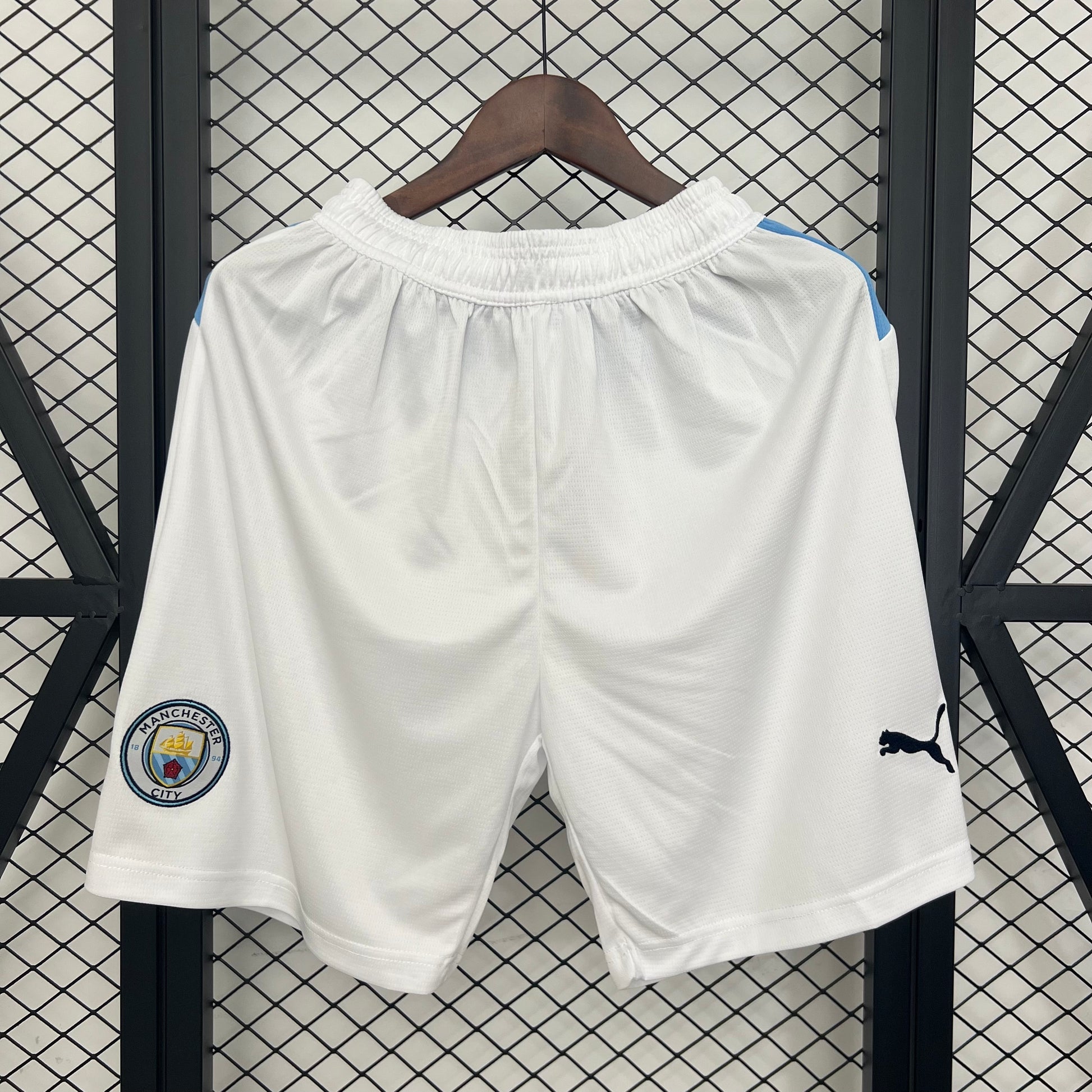 25-26 shorts Manchester City home