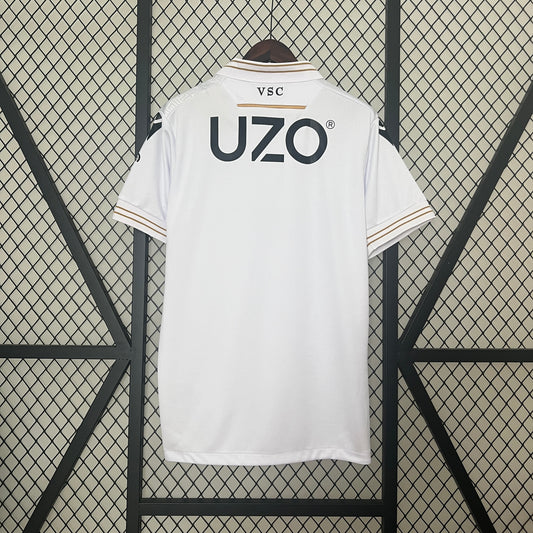 24-25 Guimaraes Home
