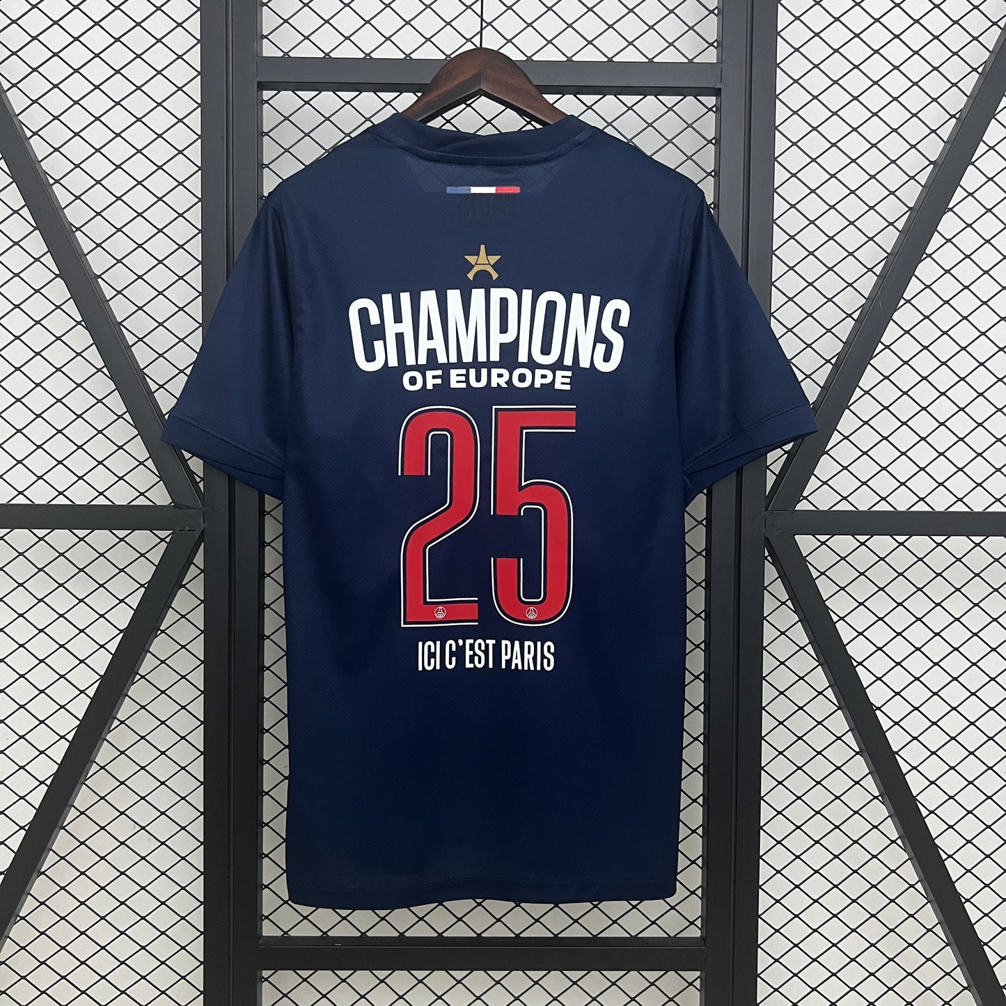 24-26 PSG Champion Edition detail