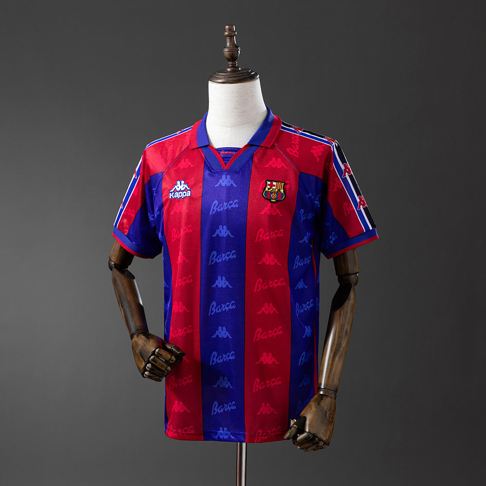 Retro Barcelona 96-97 at home detail