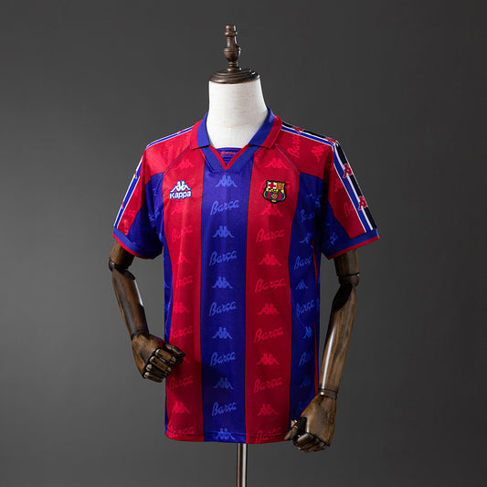 Retro Barcelona 96-97 at home detail