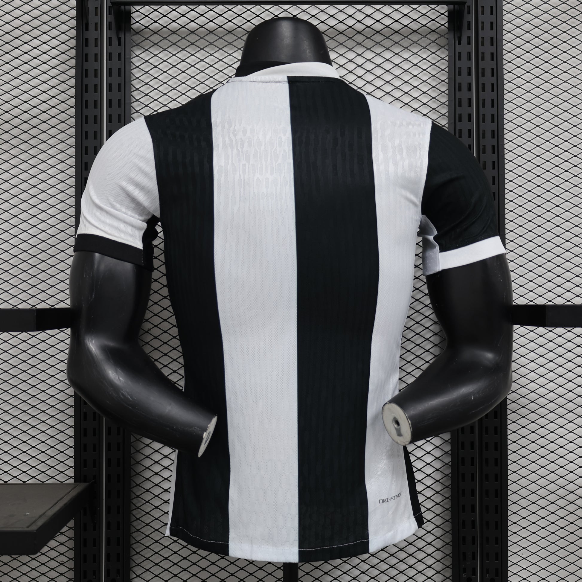 24-25 Player Corinthians Third away detail