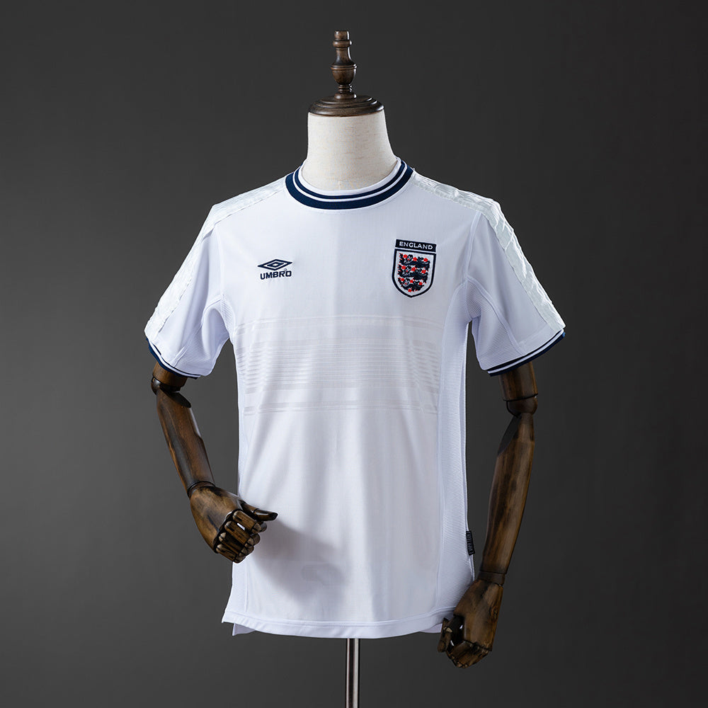 Retro 2000 England home detail