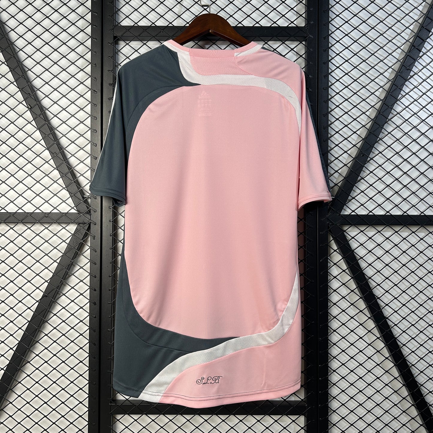 Retro Benfica 07-08 away detail